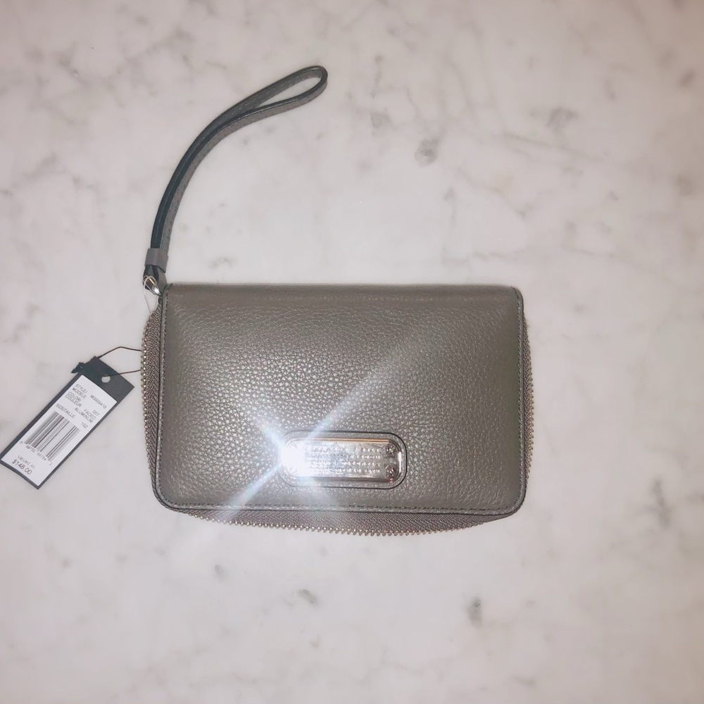 Brand New Marc Jacobs Zip-around Wallet